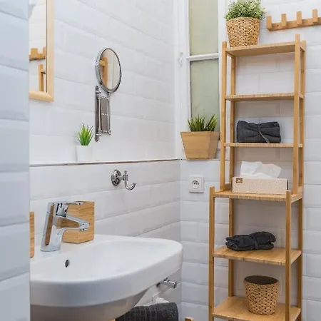Airstay Gallery Vinohrady Apartman *